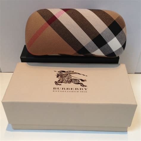 fake burberry eyeglass case|burberry sunglasses case women.